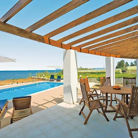 Villa Cleopatra Beach Pomos